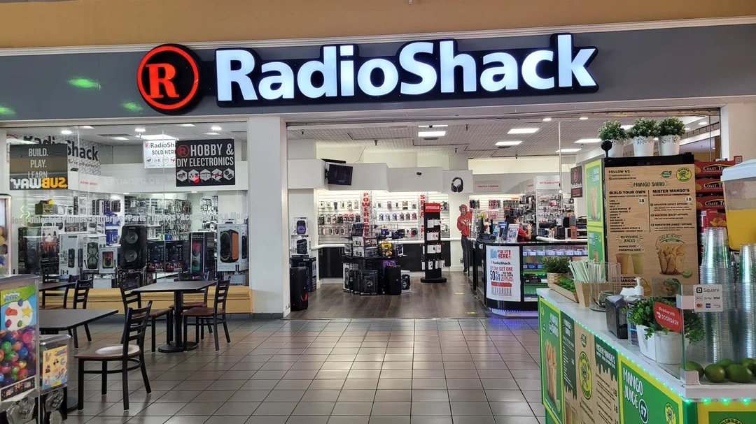 Caso de estudio El derrumbe de RadioShack y la experiencia del cliente olvidada